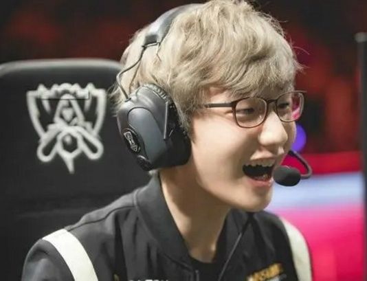 助于巴基斯 助于巴基斯