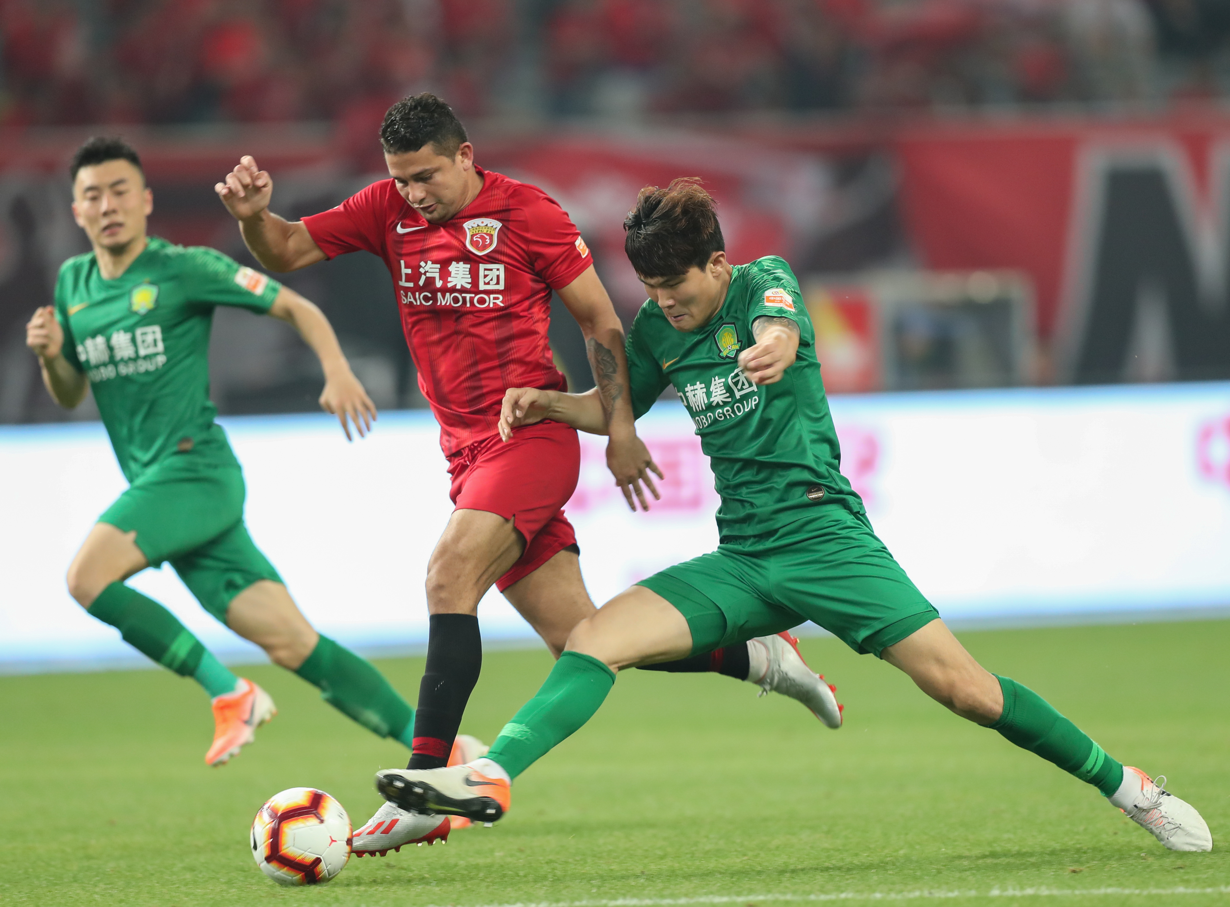 触及桌面限 触及桌面限